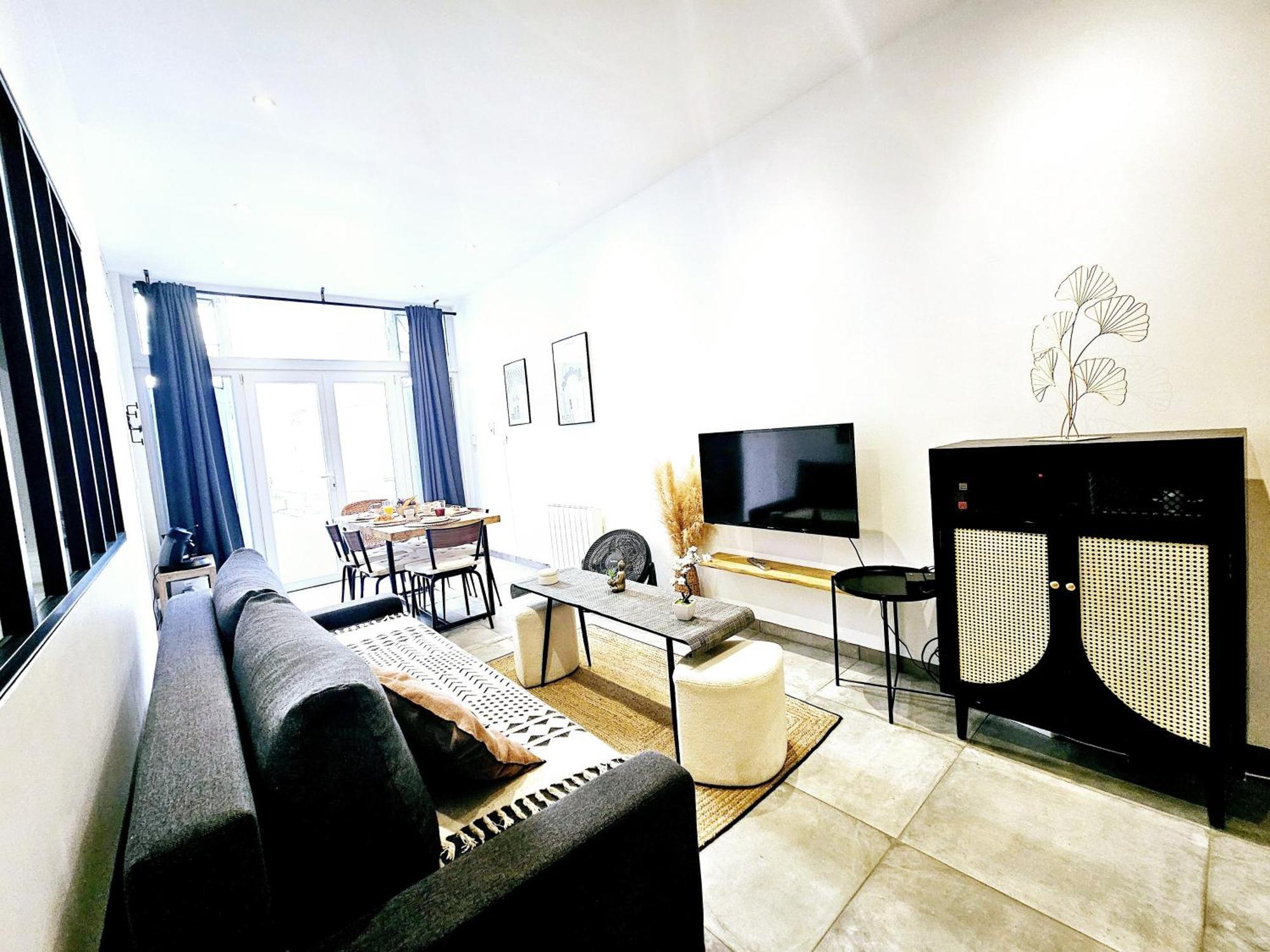 Refuge Urbain - Ideal Pro, Familles & Amis - Le Calme En Hypercentre - Wifi Haut Debit - Netflix - Machine A Laver - Gare, Cathedrale, Commerces, Restaurants & Transports En Commun A Moins De 10 Minutes A Pied Remeš Exteriér fotografie