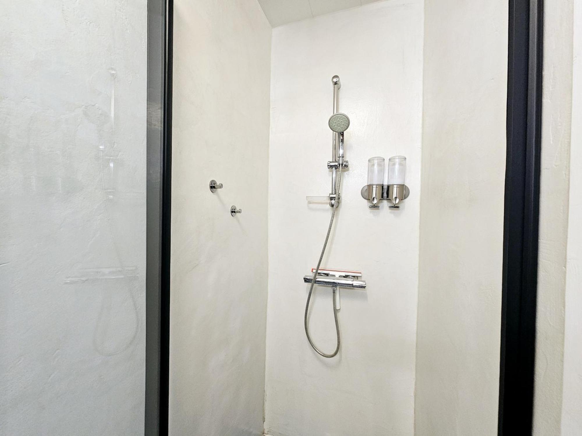 Refuge Urbain - Ideal Pro, Familles & Amis - Le Calme En Hypercentre - Wifi Haut Debit - Netflix - Machine A Laver - Gare, Cathedrale, Commerces, Restaurants & Transports En Commun A Moins De 10 Minutes A Pied Remeš Exteriér fotografie