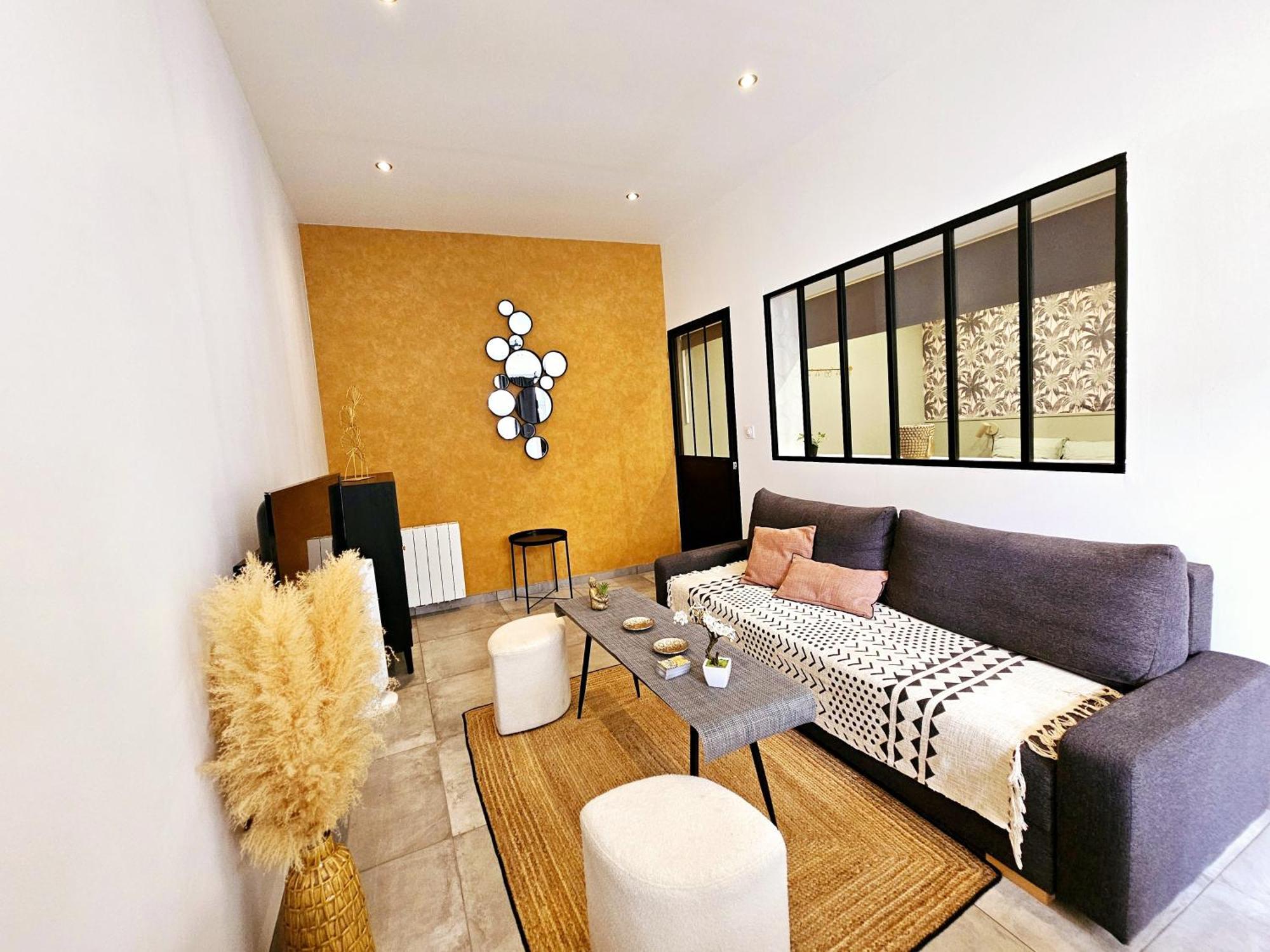 Refuge Urbain - Ideal Pro, Familles & Amis - Le Calme En Hypercentre - Wifi Haut Debit - Netflix - Machine A Laver - Gare, Cathedrale, Commerces, Restaurants & Transports En Commun A Moins De 10 Minutes A Pied Remeš Exteriér fotografie